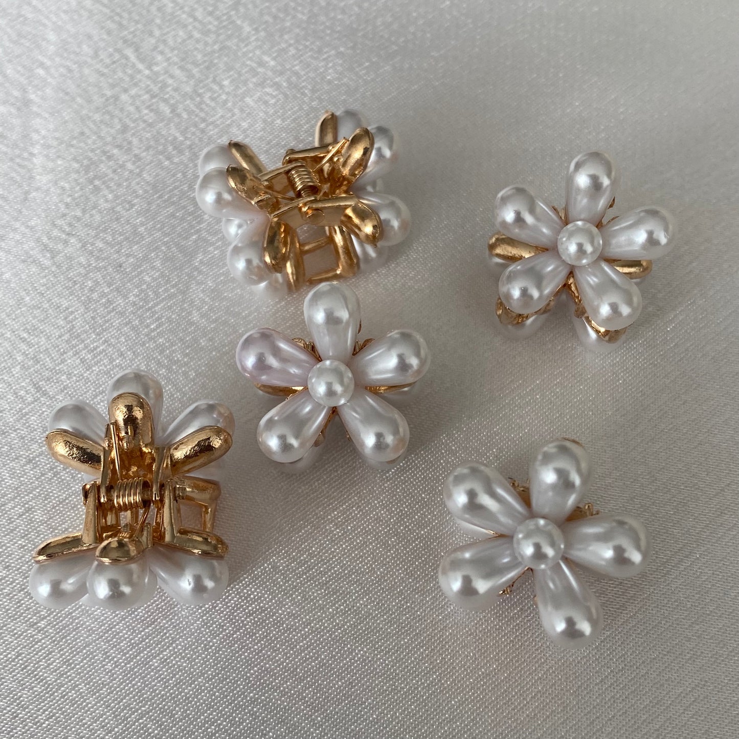 Daise Flower Pair Clips